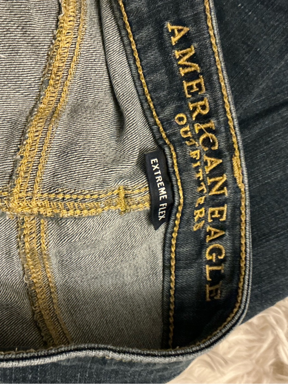 American Eagle Outfitters Men’s Dark Wash Slim Straight Jeans - Picture 8 of 9